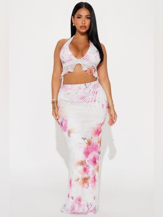 Fashion Nova Dresses & Skirts - Fashion Nova Kyoto Floral Mesh Maxi Skirt Set - White & Pink Size Small Romantic